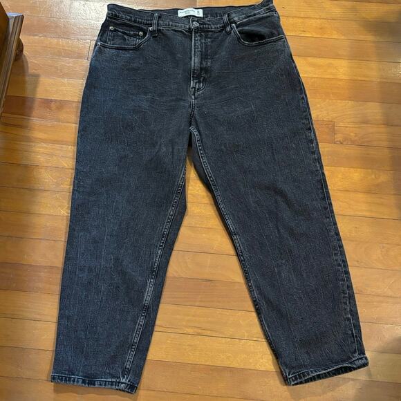 Abercrombie & Fitch A&F Size 32 14 Short The Mom High Rise Jeans Vintage Black - Picture 1 of 4